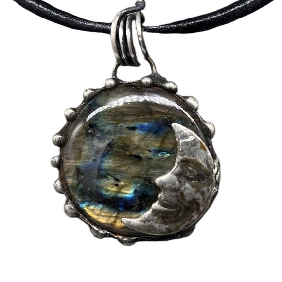 Labradorite and the moon choker - Picture 2 of 6